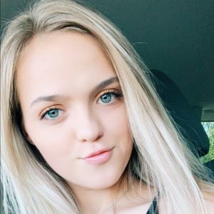 Meet your Posher, Emmalyn